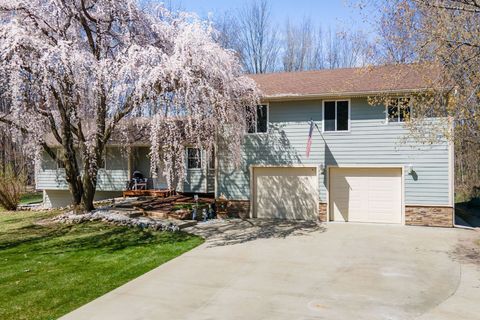 8660 SARGENT Road Handy Township Livingston MI 48836
