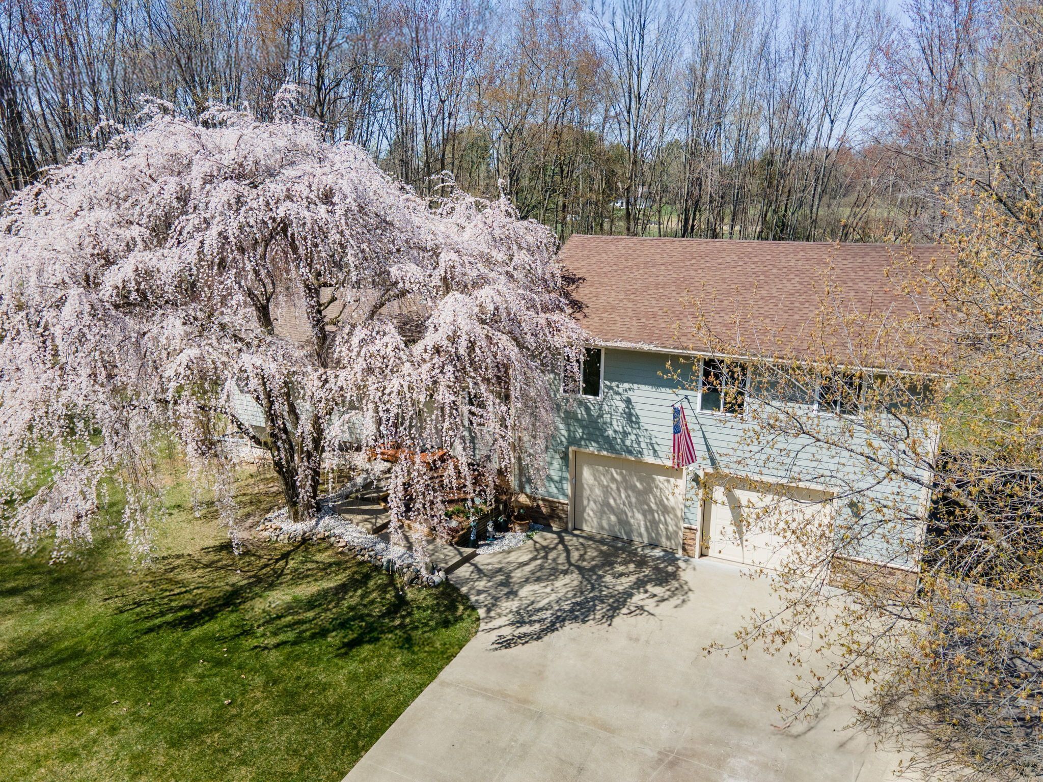 8660 SARGENT Road