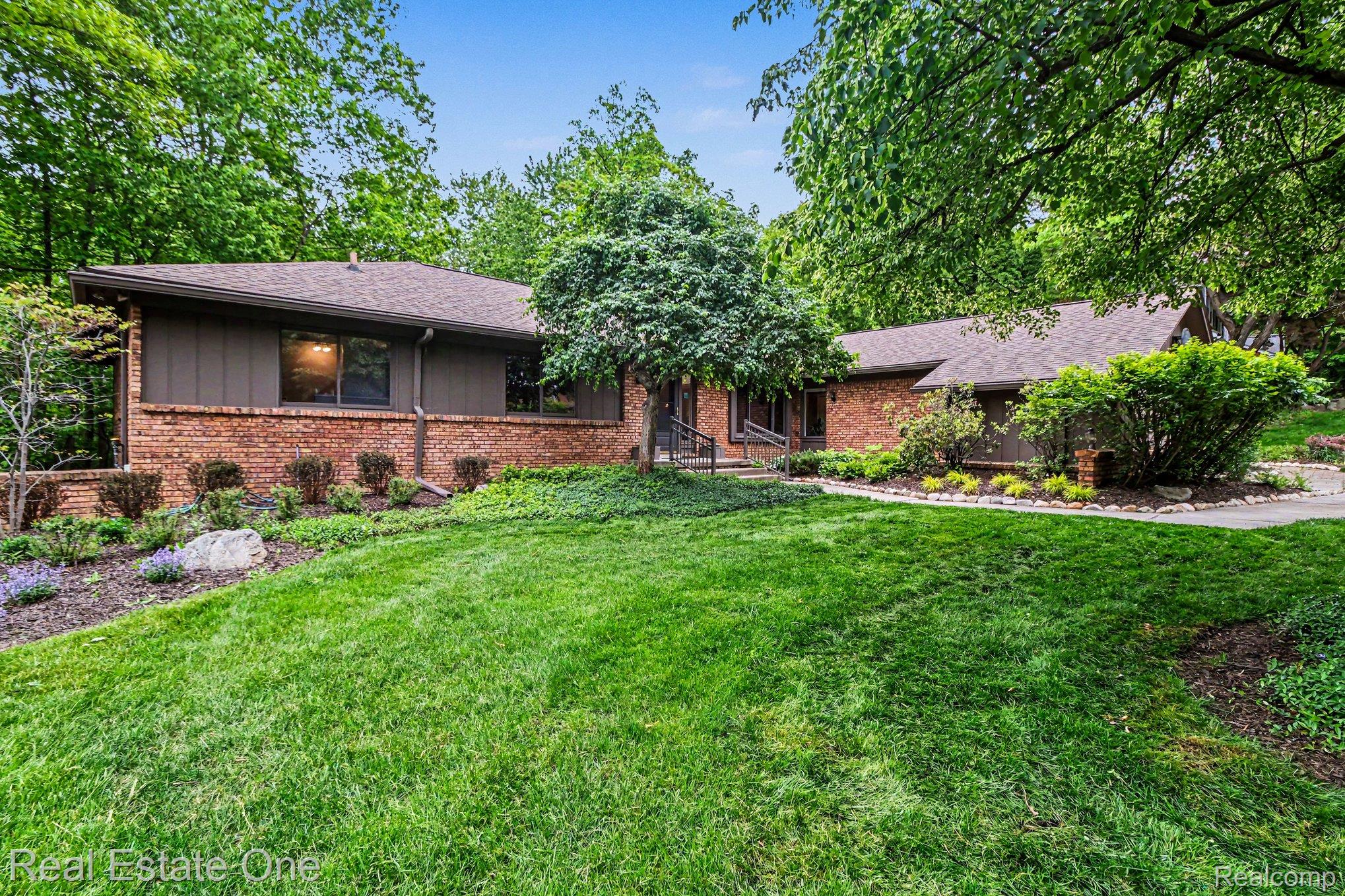 4757 Hardwoods Drive