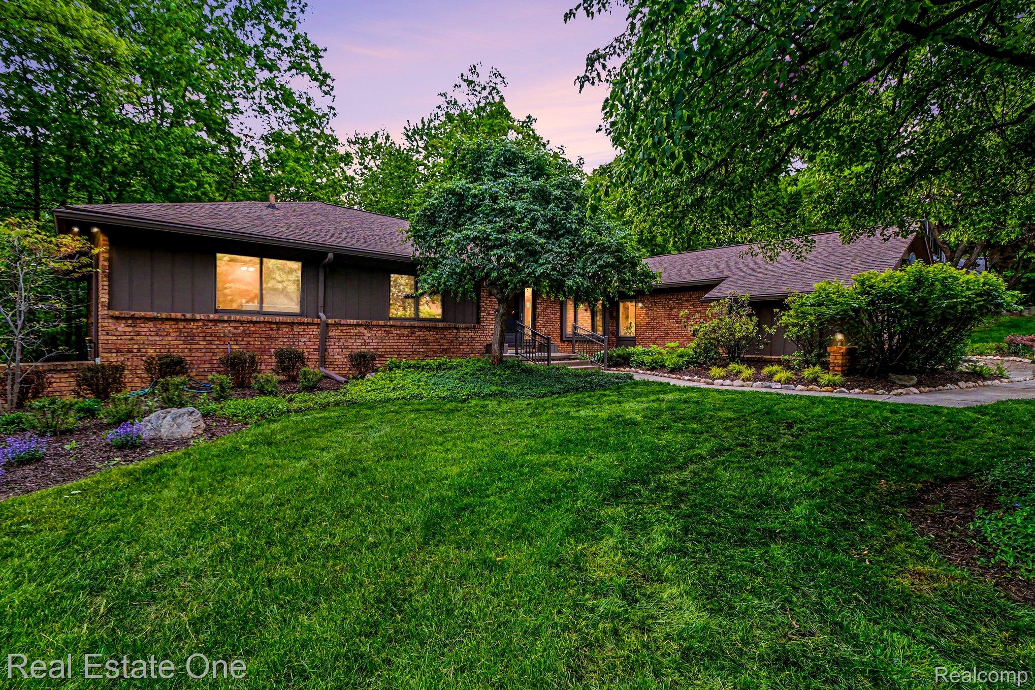 4757 Hardwoods Drive