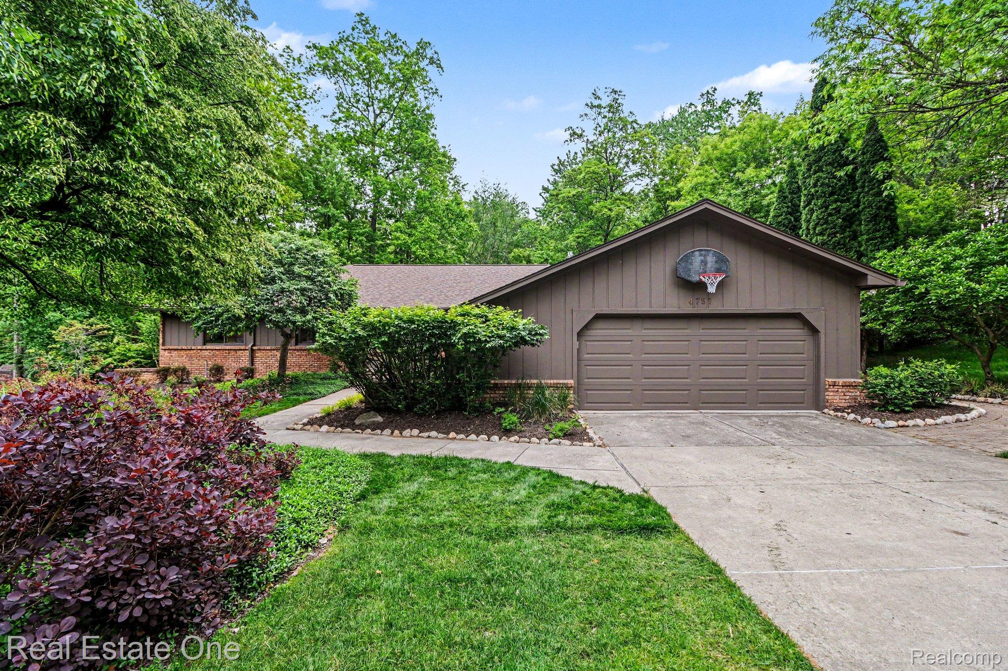 4757 Hardwoods Drive
