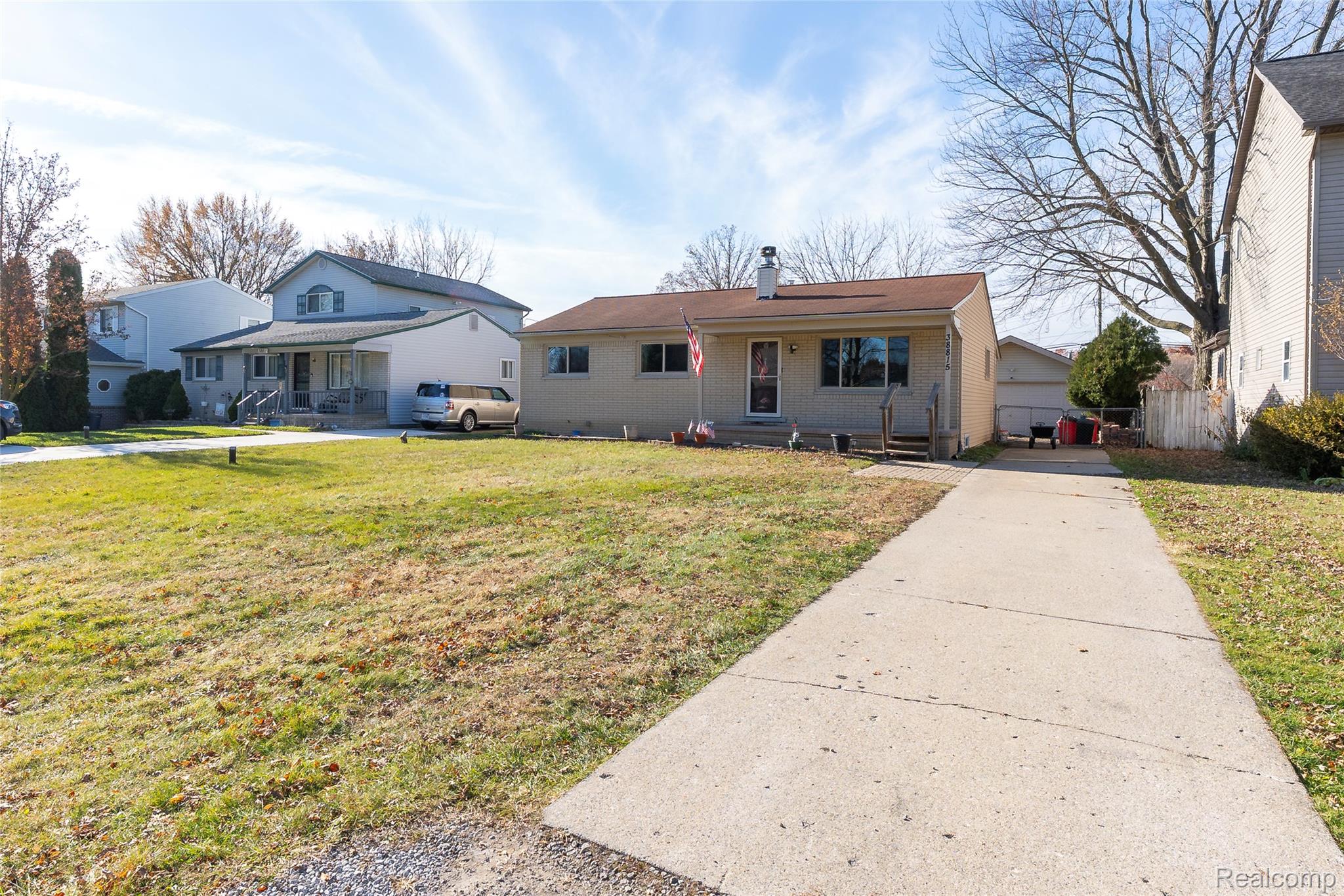 38815 Albert Boulevard