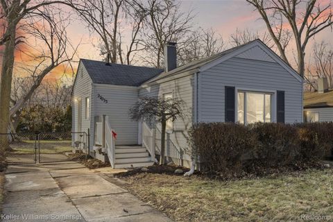 Photo of 27033 Alger Boulevard, Madison Heights City, MI 48071 (MLS # 20261002748)