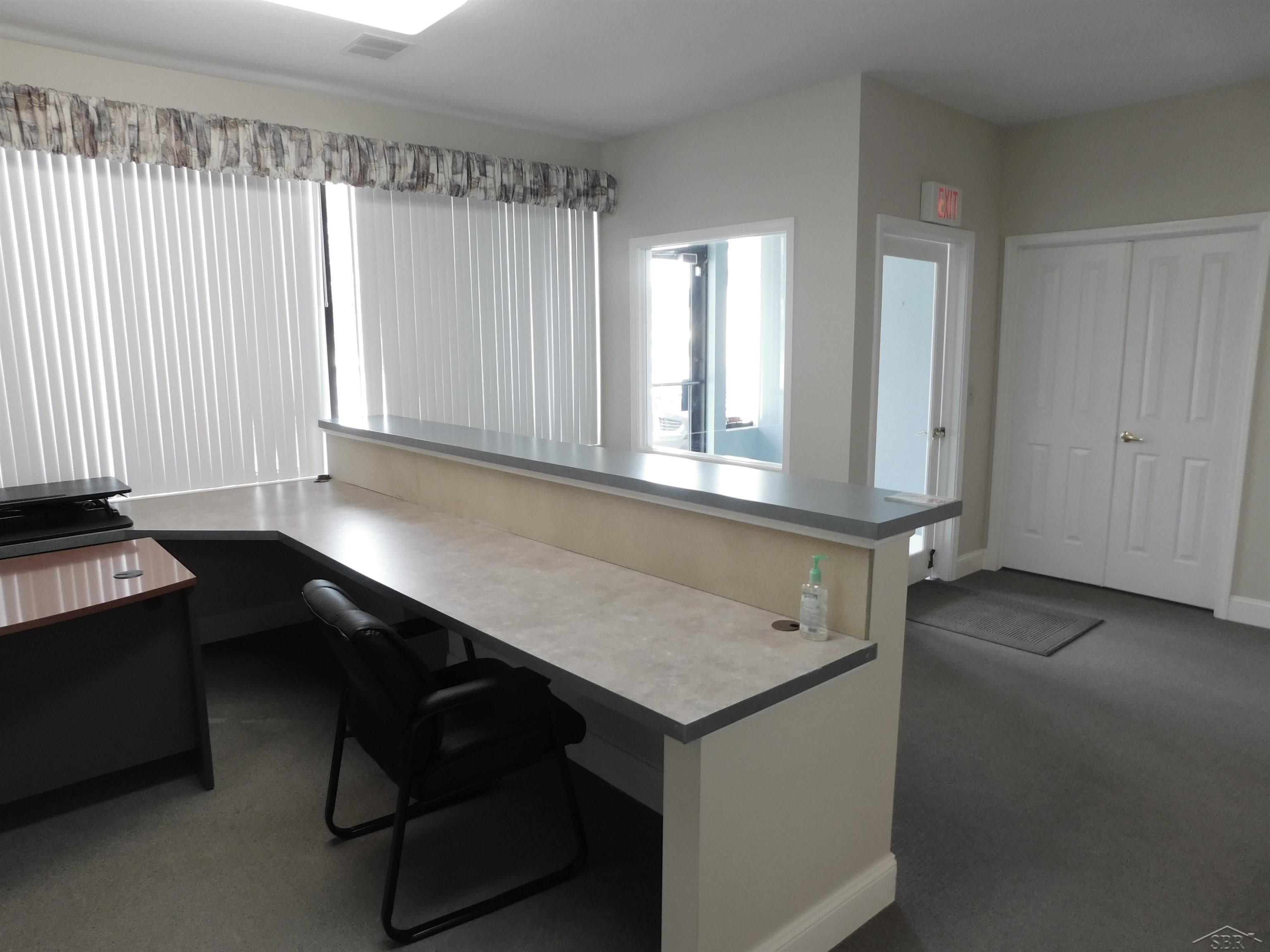 7600 Commerce Suite A Court