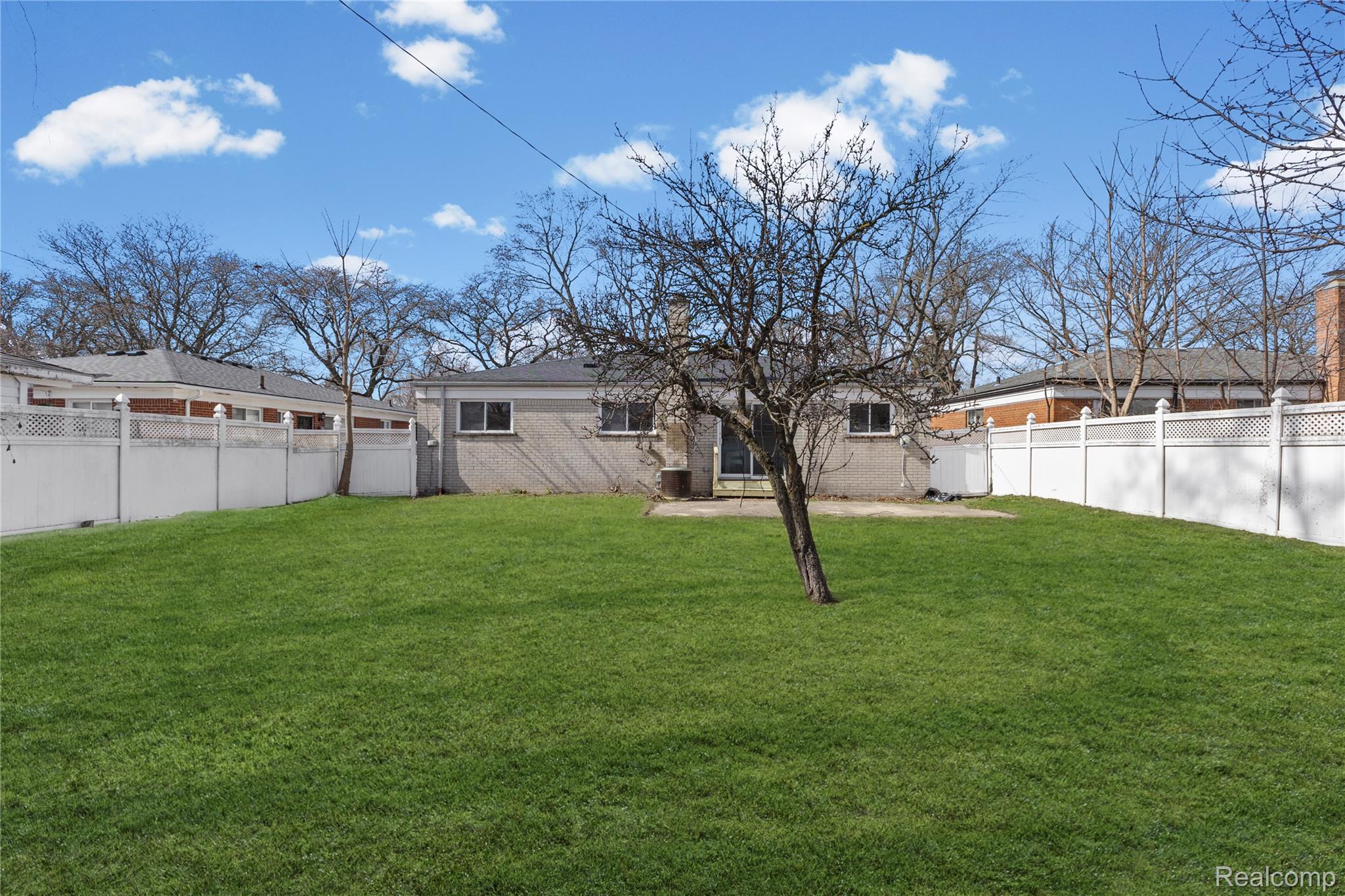 20534 Grandville Avenue