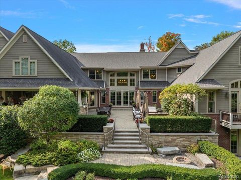 1330 Oxford Road Bloomfield Charter Township MI 48304