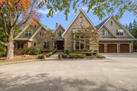 1330 Oxford Road Bloomfield Charter Township MI 48304