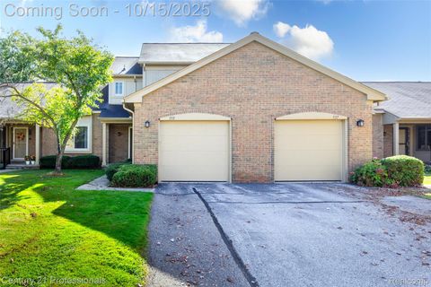 535 Tennyson Rochester Hills City MI 48307