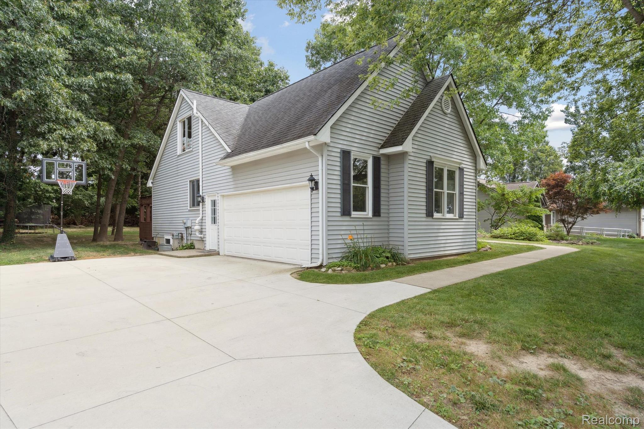 16413 E Horseshoe Trail
