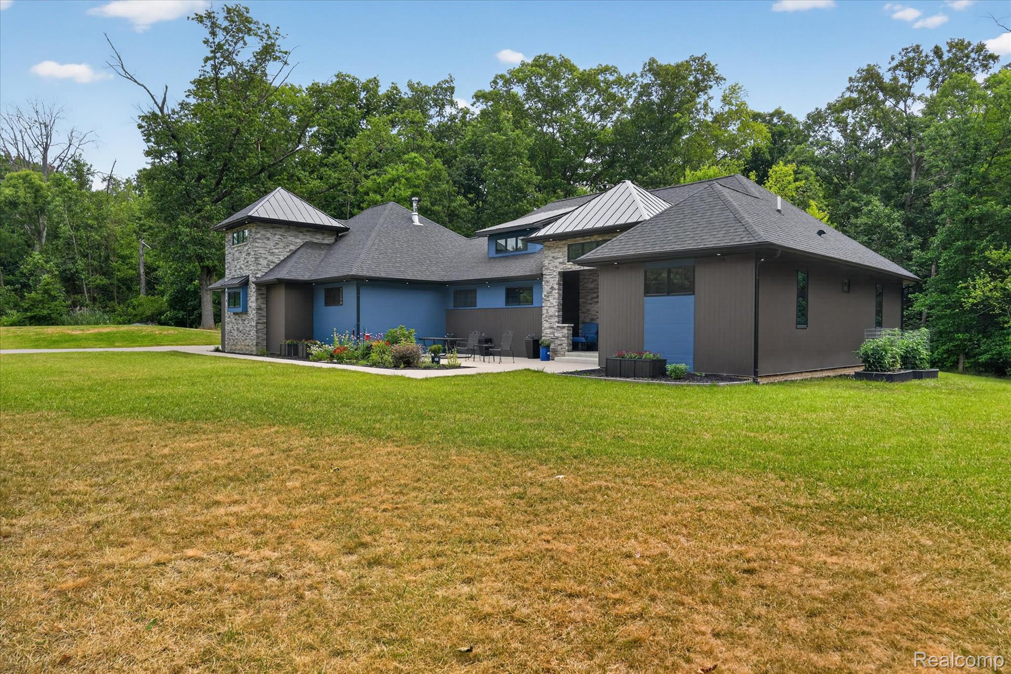 16511 Shadow Lane