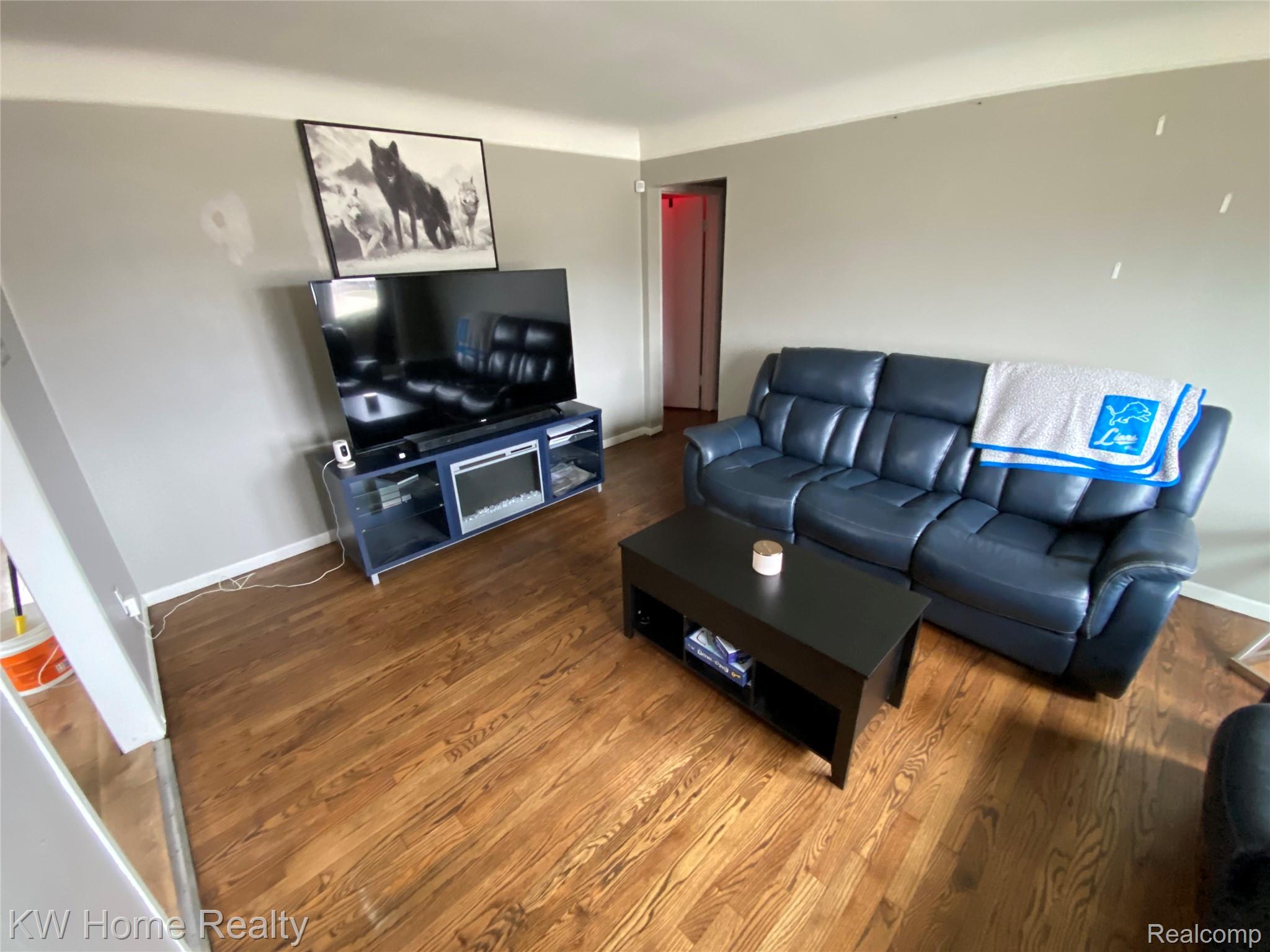 18100 Holland Avenue