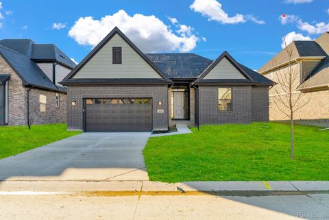 4118 Spring Meadows Drive Sterling Heights City MI 48314