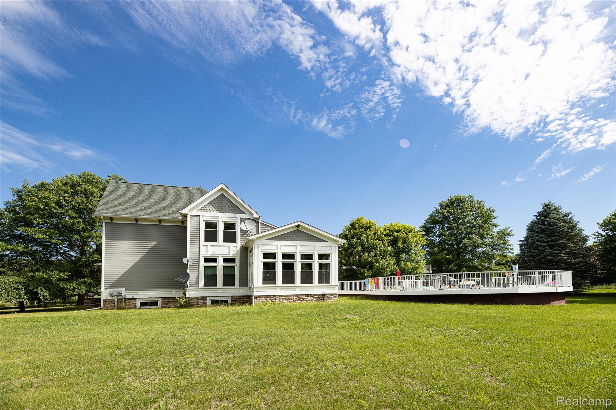 3839 Shamrock Drive