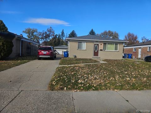 4245 Kiefer Avenue Warren City MI 48091