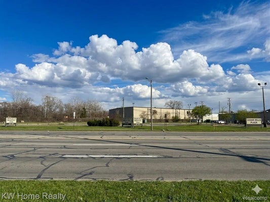 20800 GROESBECK HWY, WARREN, MI 48089 - Image 4ffe9dcc32db5bfc04980ae44afdd730/2373839842