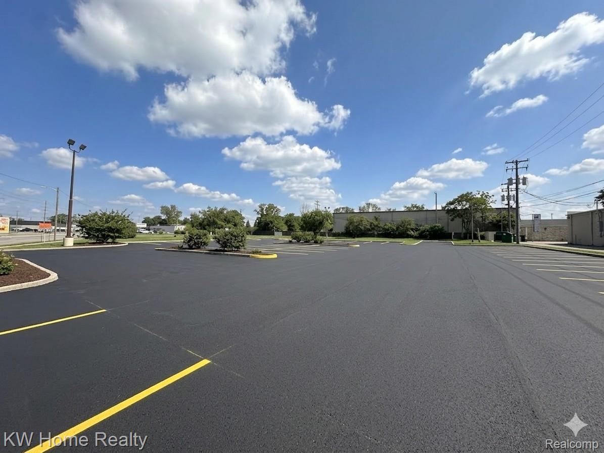 20800 Groesbeck Highway