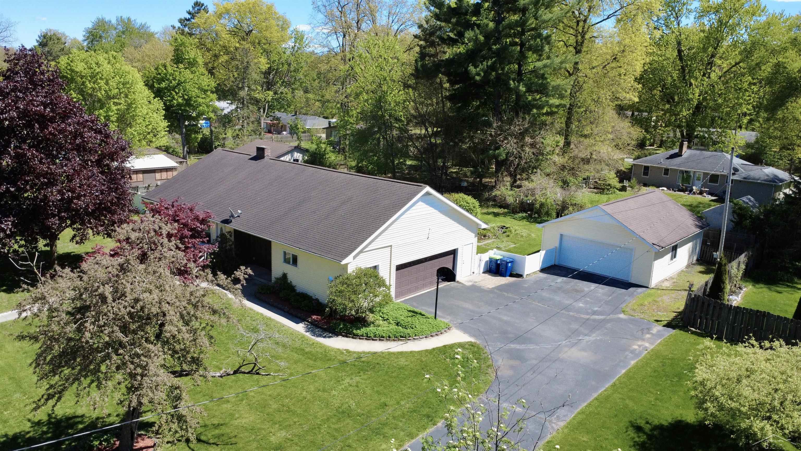3280 Dixie Court