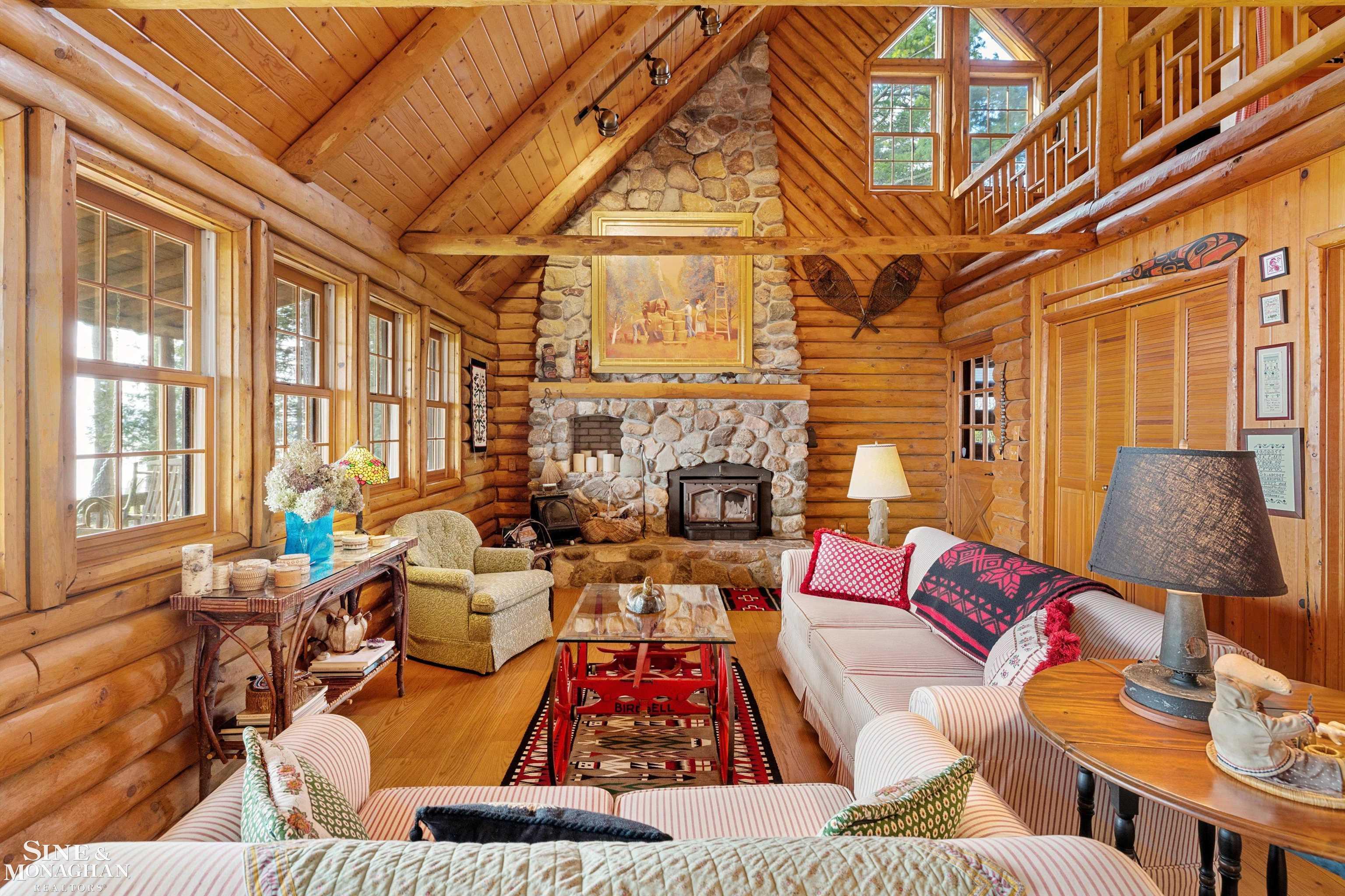 4673 Lakeshore Road