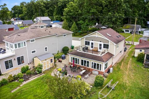 68800 S Shore Drive Ontwa Township MI 49112