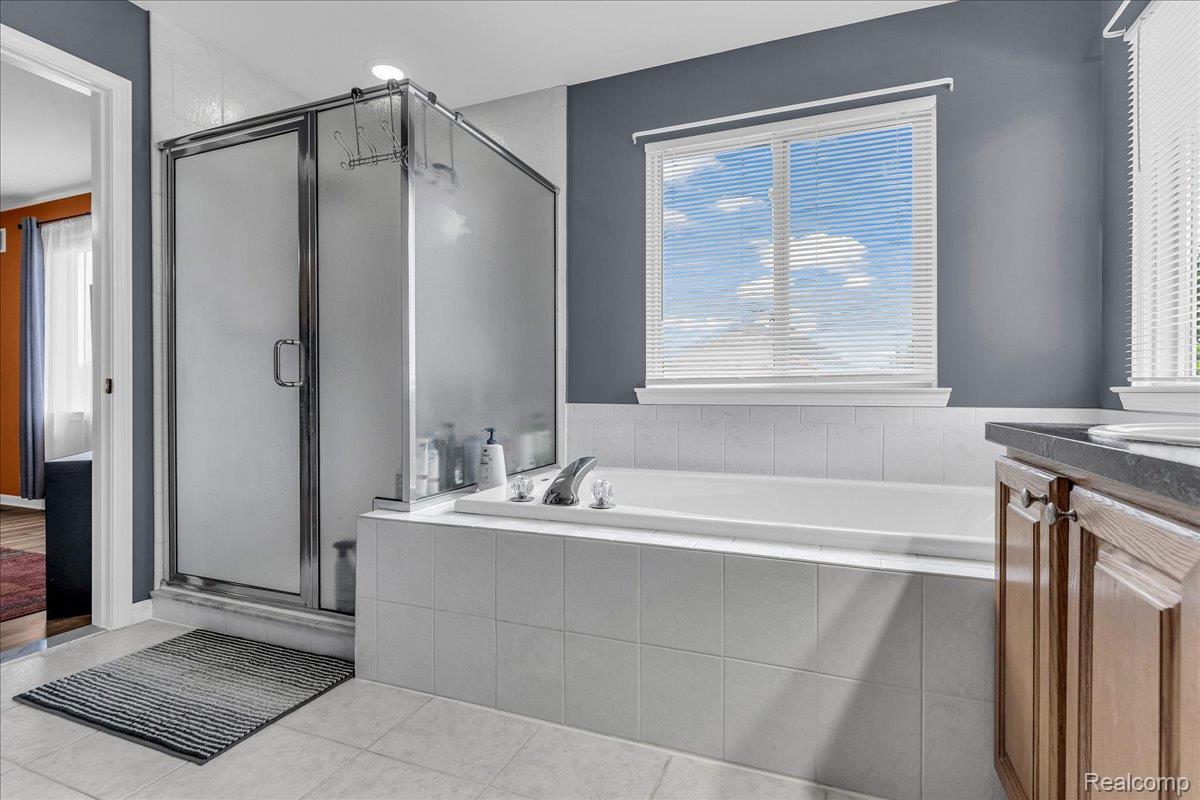 Chesterfield Township, Michigan 48047, United States, 3 Bedrooms Bedrooms, ,3 BathroomsBathrooms,Residential,Active,157457