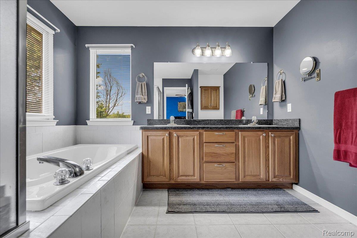 Chesterfield Township, Michigan 48047, United States, 3 Bedrooms Bedrooms, ,3 BathroomsBathrooms,Residential,Active,157457