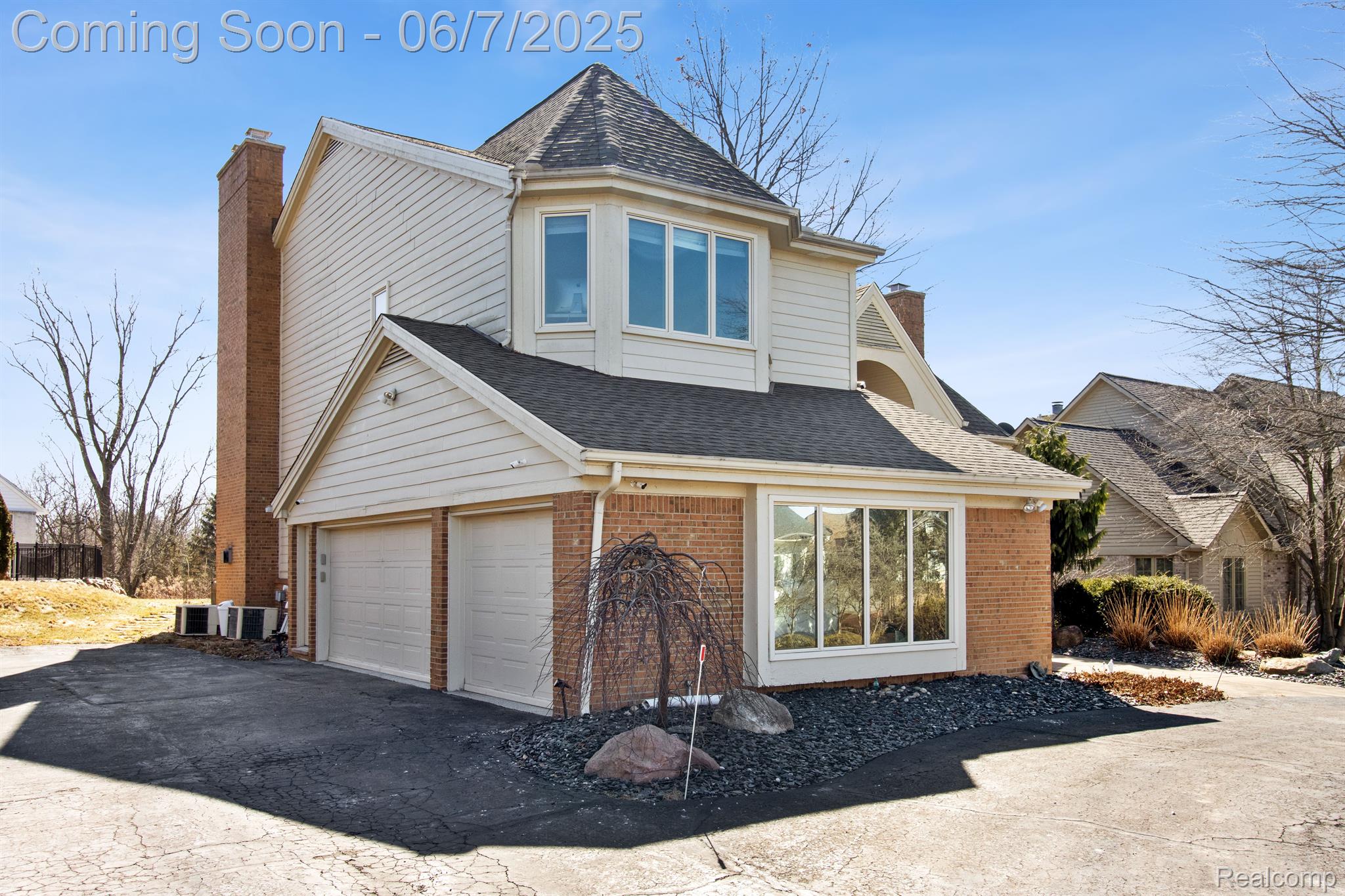 1079 FOREST BAY Drive
