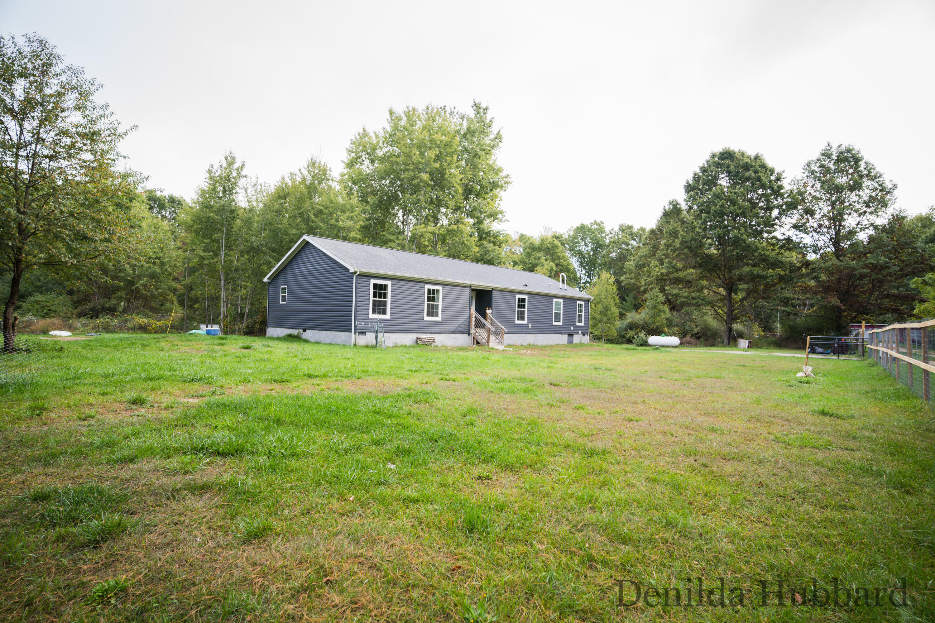 13722 Sand Hill Avenue