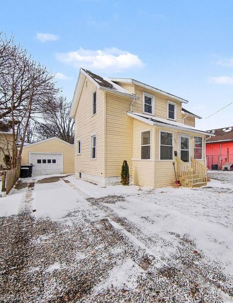 604 Seymour Avenue Jackson City MI 49202