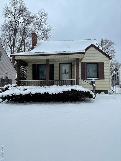 4462 1st Street Wayne City MI 48184