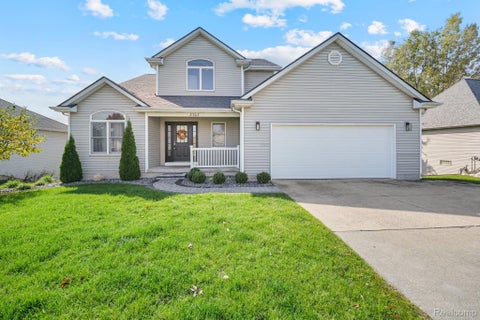 Photo of 8303 Old Harbor Hbr, Grand Blanc Charter Township, MI 48439 (MLS # 20261083113)