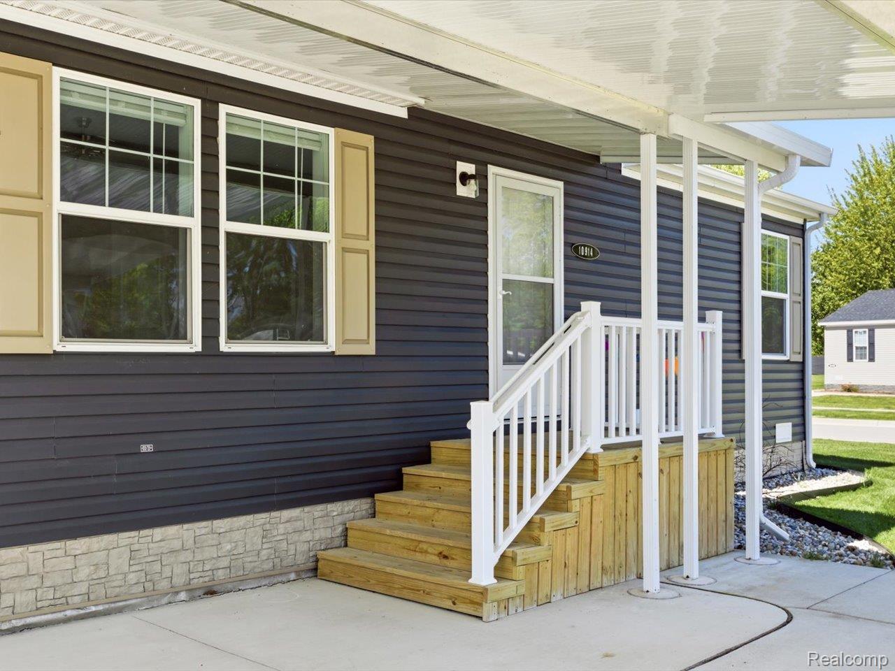 10914 Le Grande Court Lot# 100