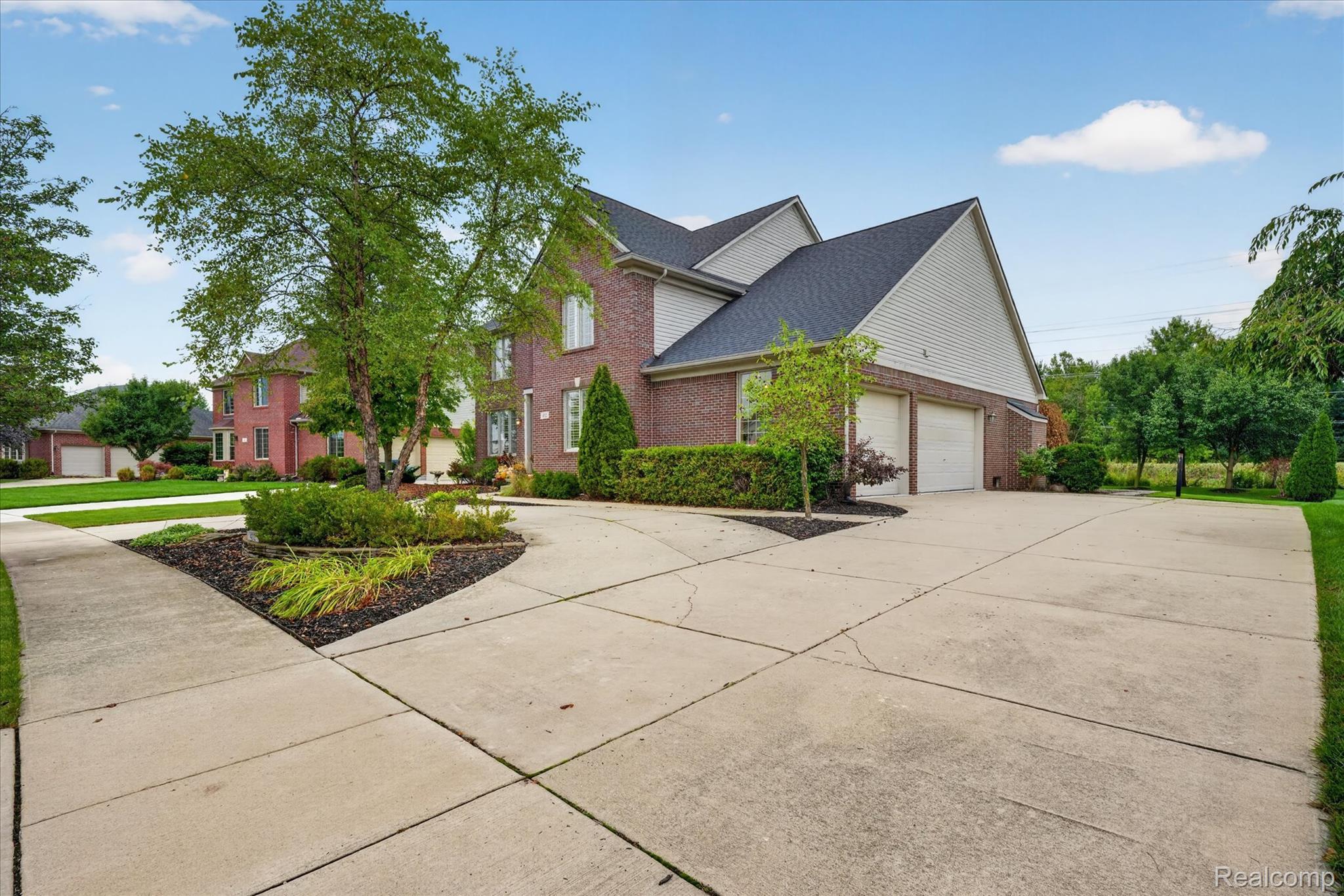 432 E Canford Park