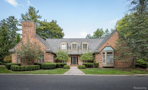 1537 Ashford Lane Birmingham City MI 48009