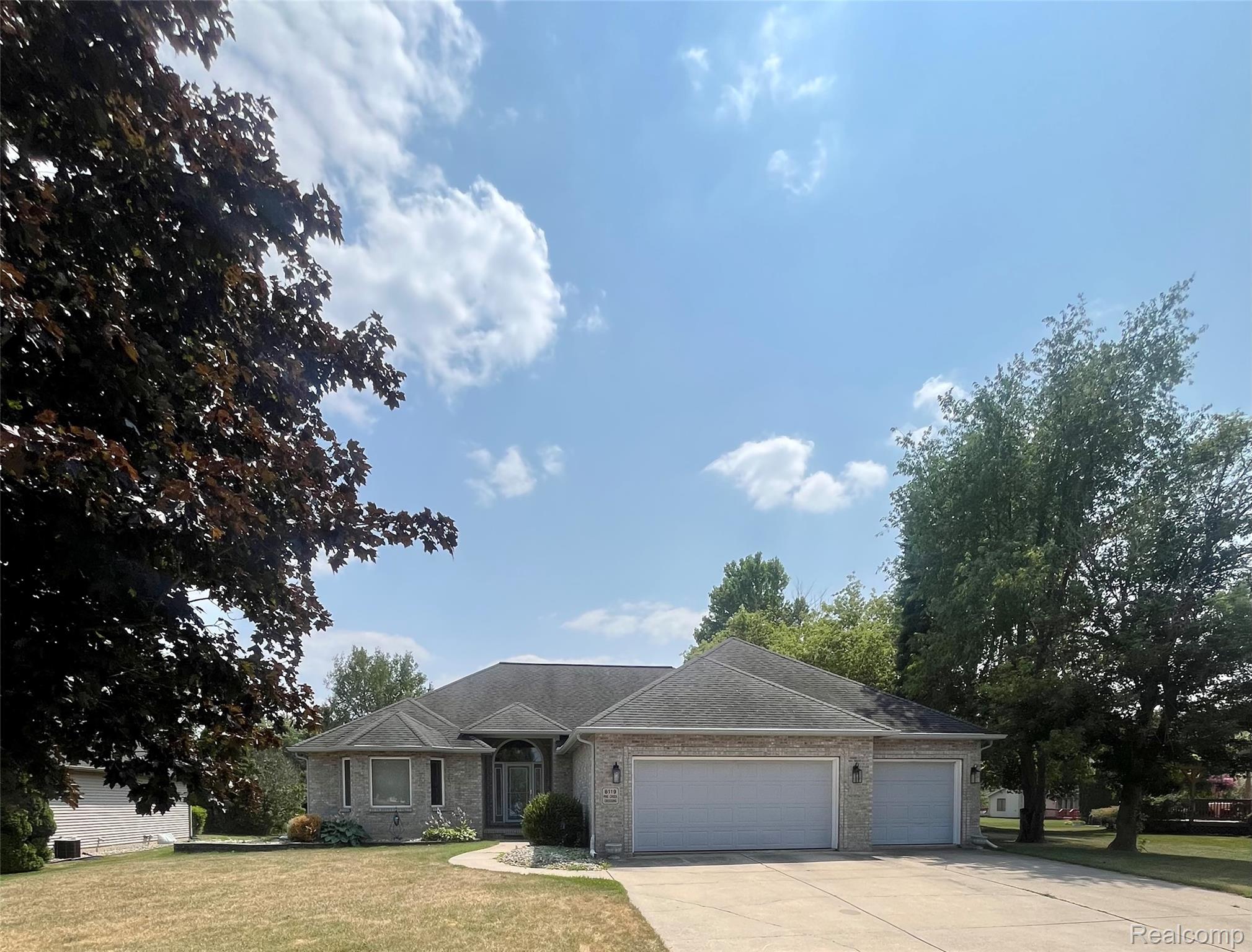 6119 Pine Creek Crossing