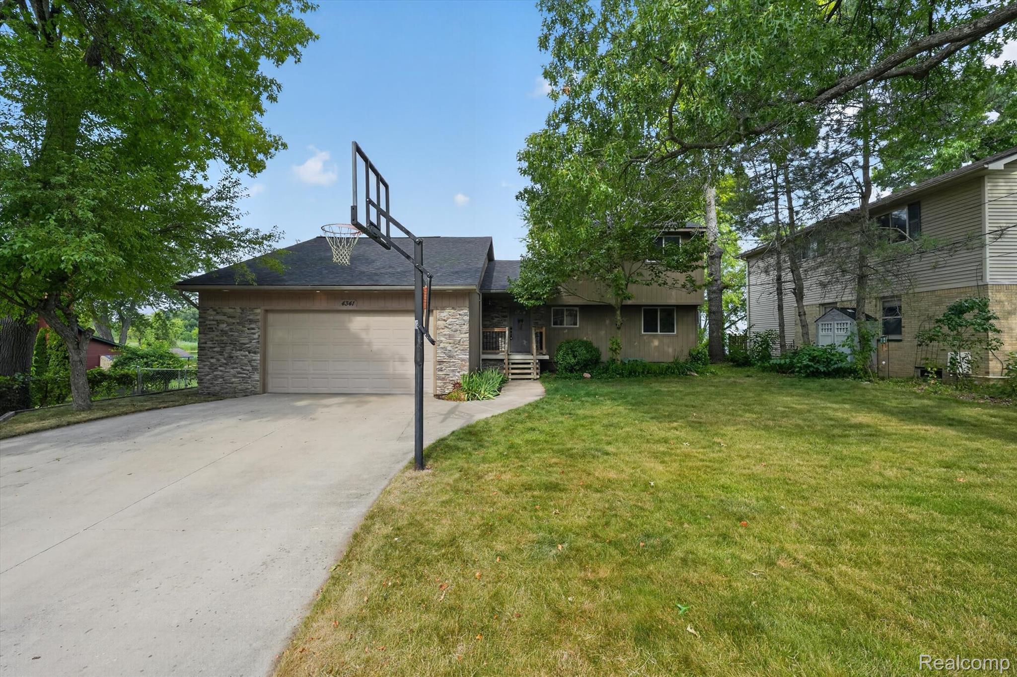 4341 Cornith Drive