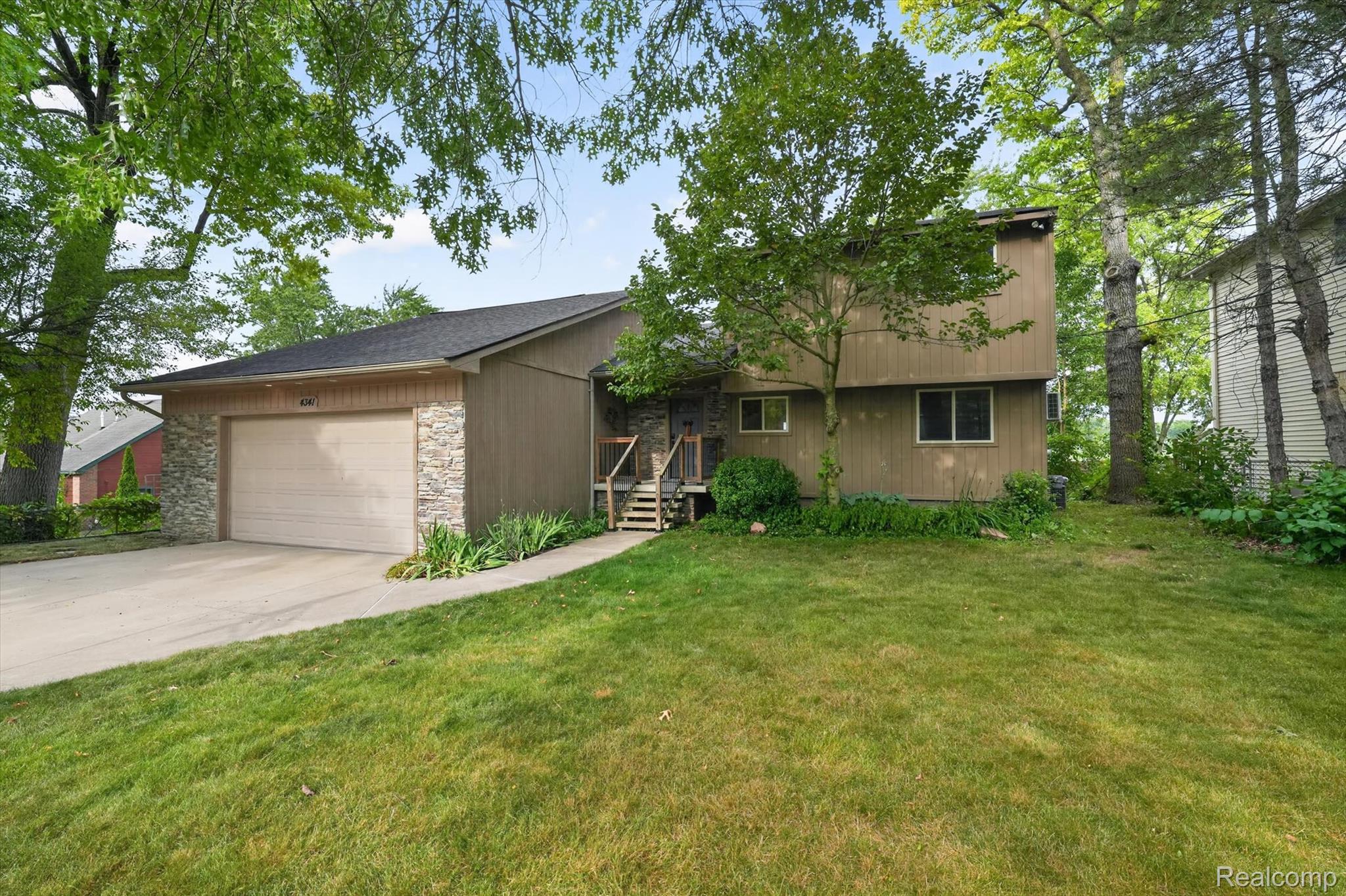 4341 Cornith Drive