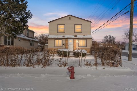 8523 Republic Avenue Warren City MI 48089