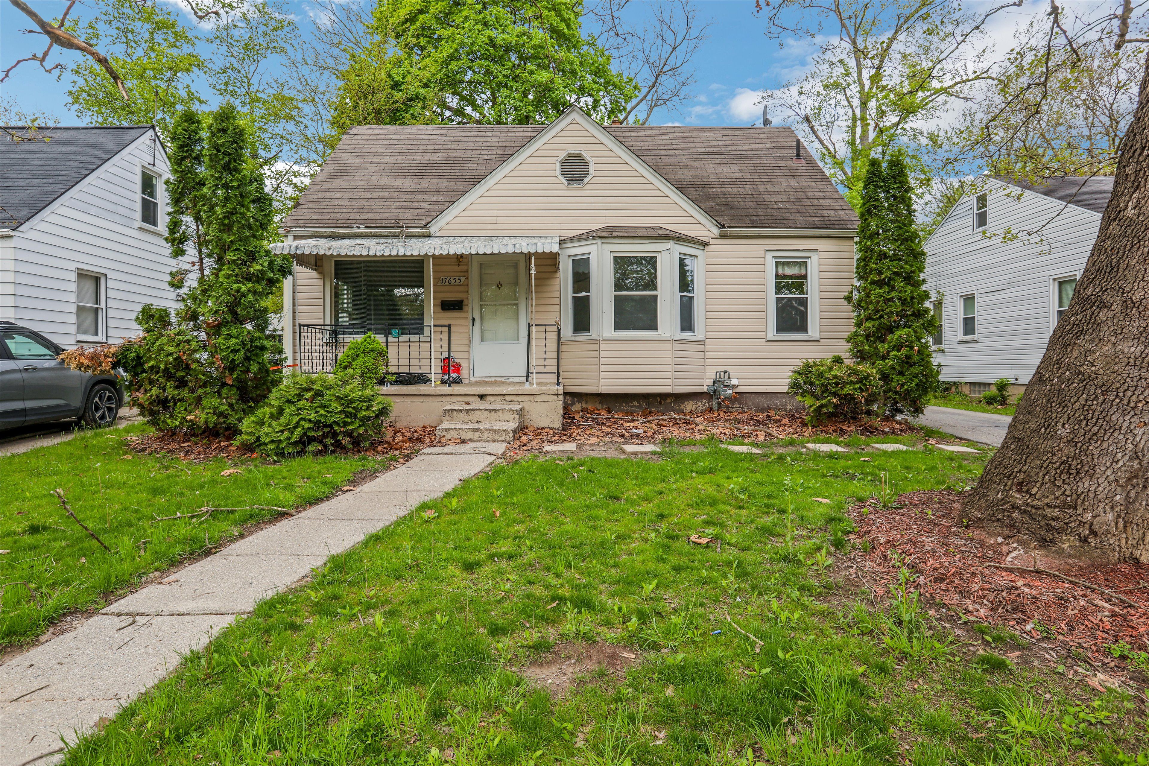 17655 Fenton