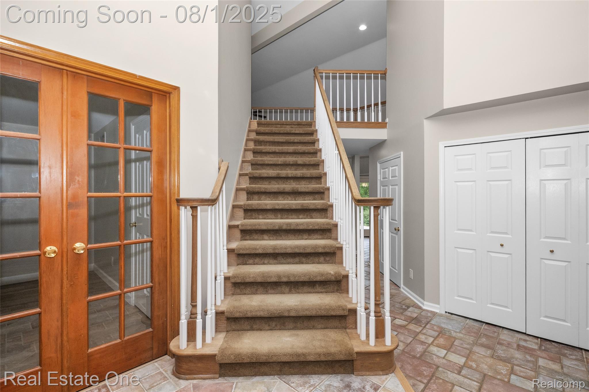 2031 St Clair Drive