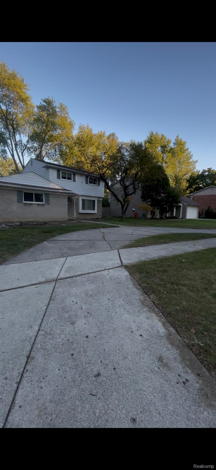 30050 Pleasant Trail