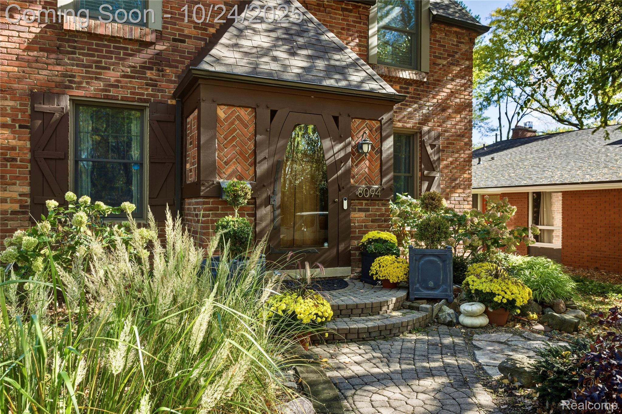 8094 Huntington Road