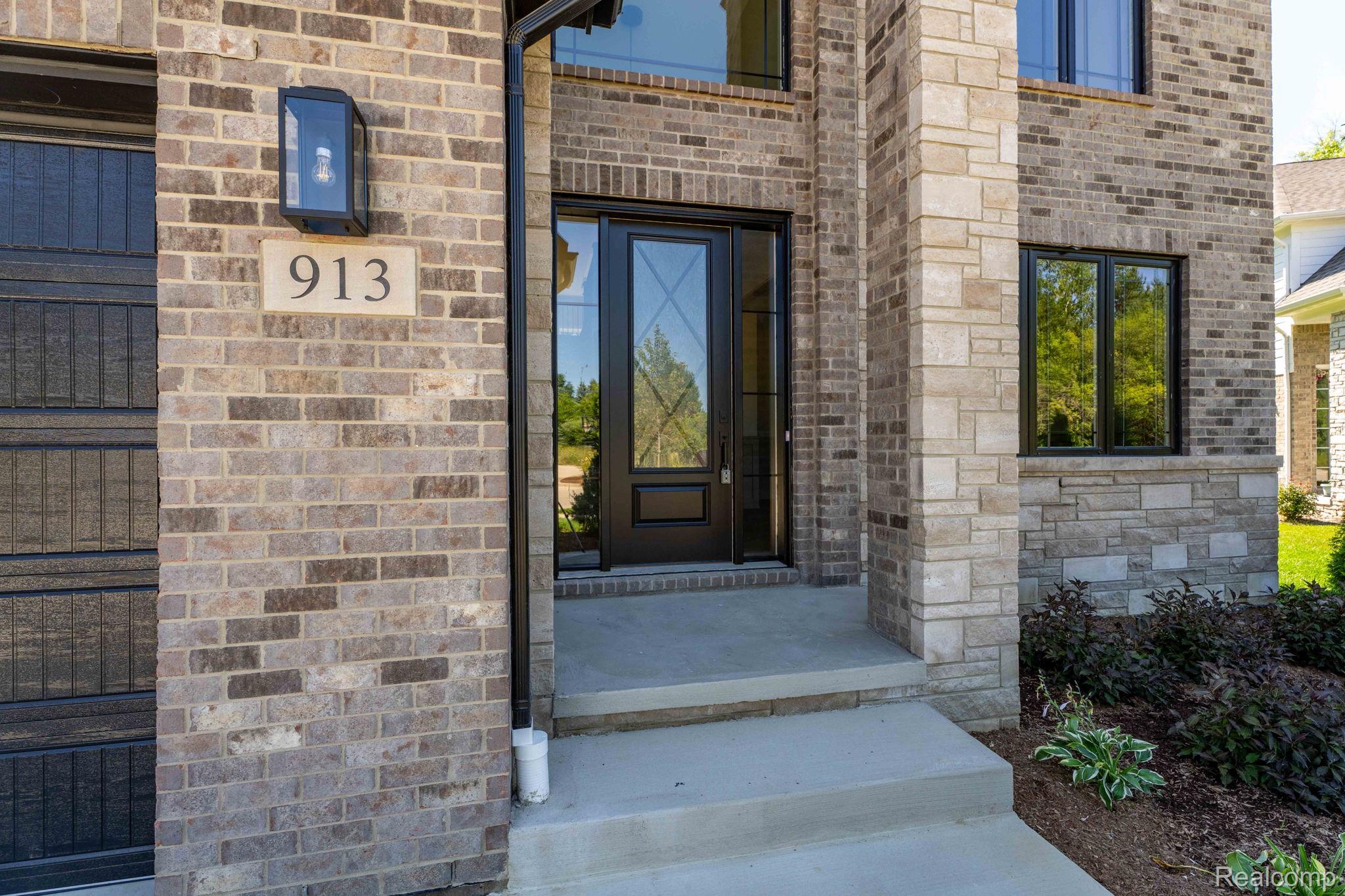 913 Kimberly Court