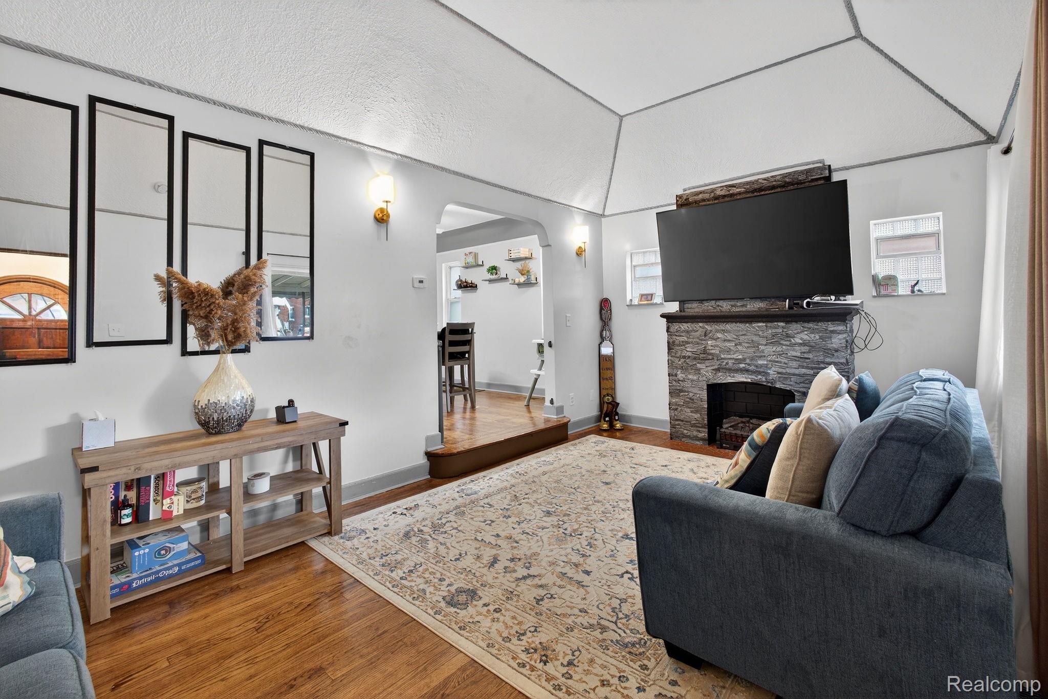 17183 Washburn Street