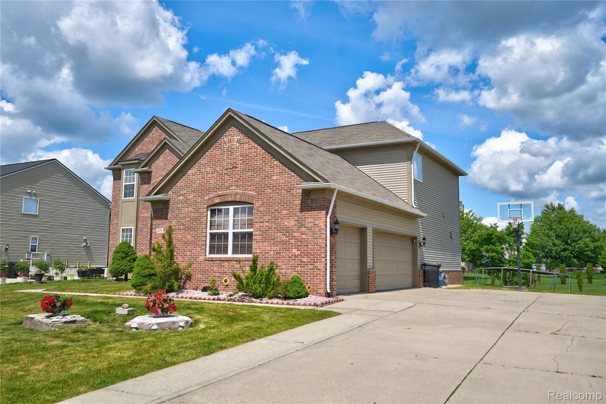 6275 Opal Lane