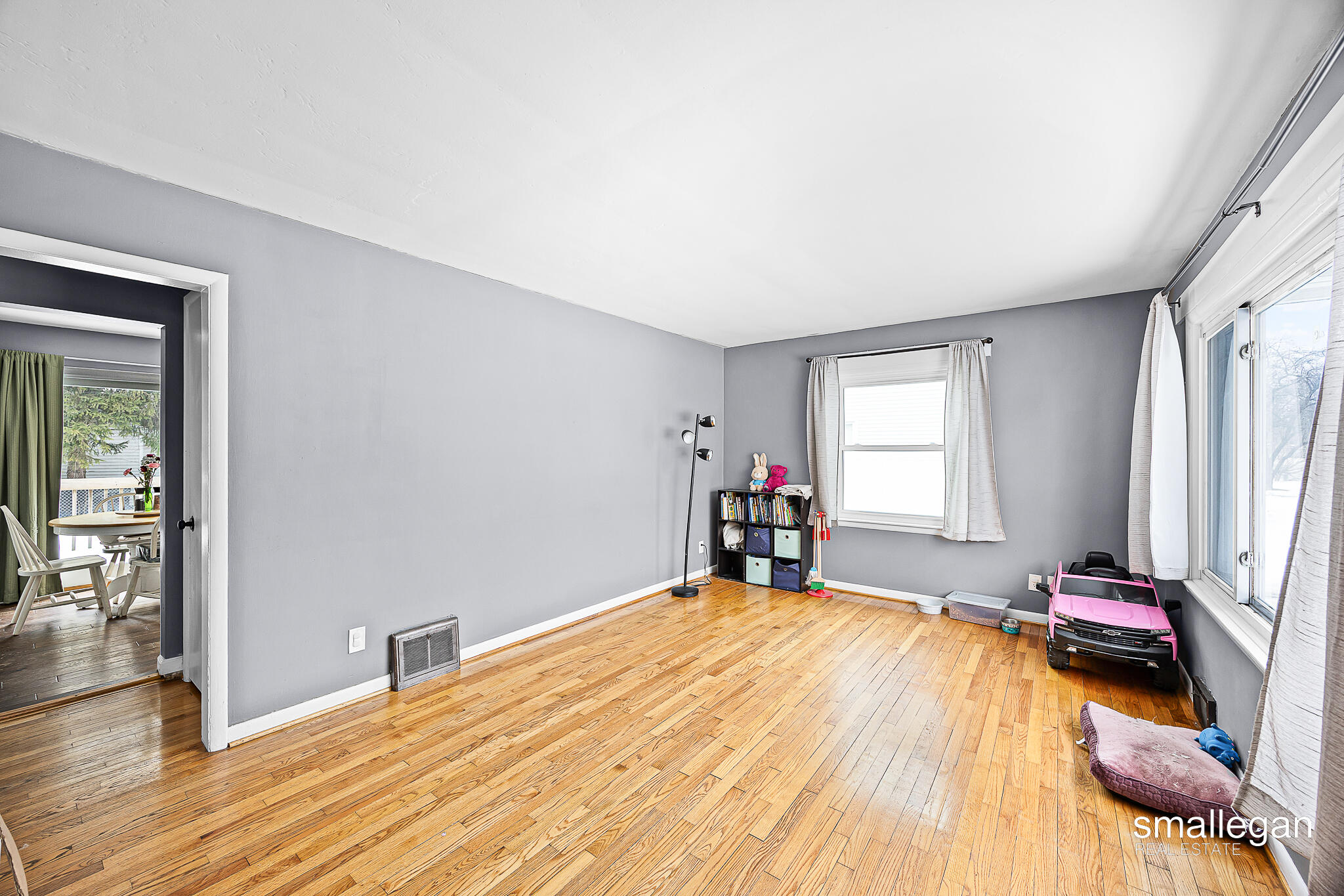 1059 W Summit Avenue