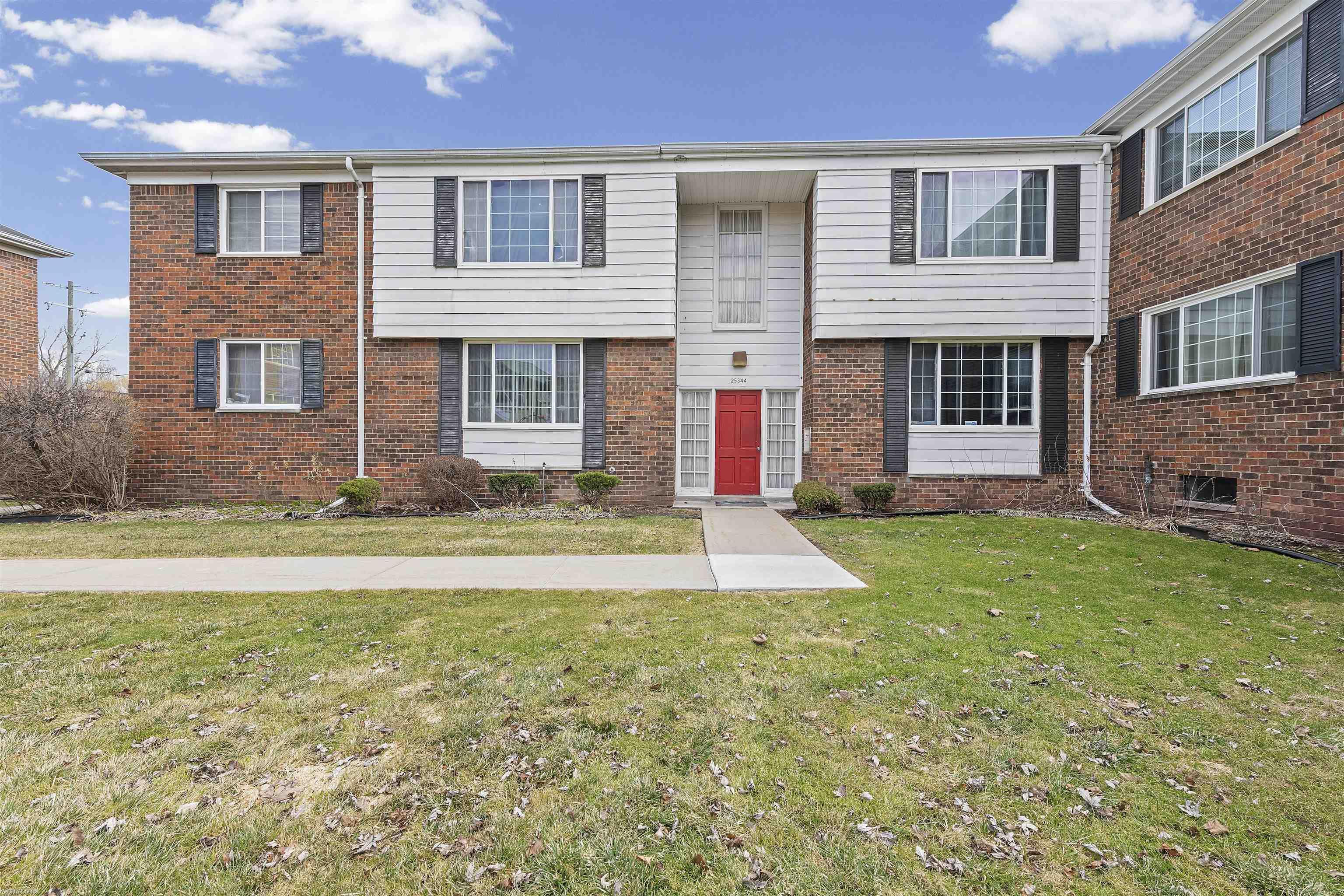 25325 Shiawassee Circle