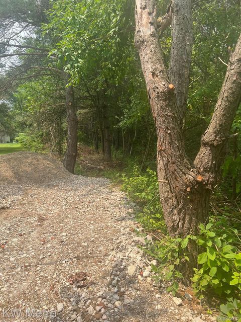 1135 N BALDWIN Road Oxford Charter Township MI 48371