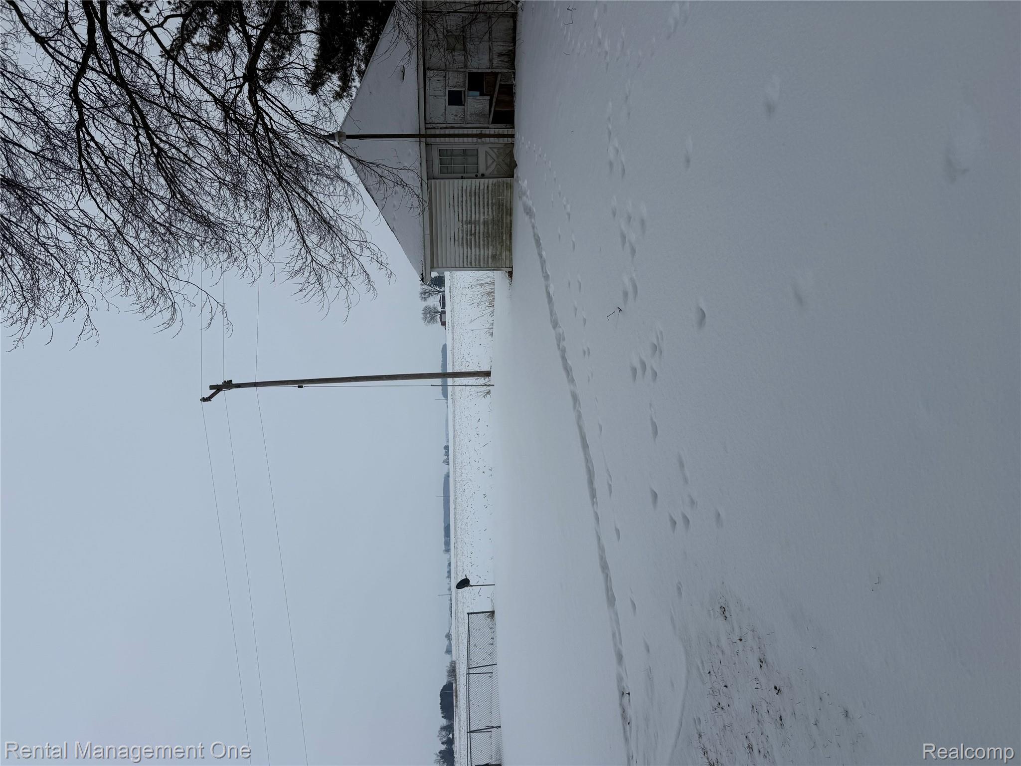 276 E Chicago Boulevard