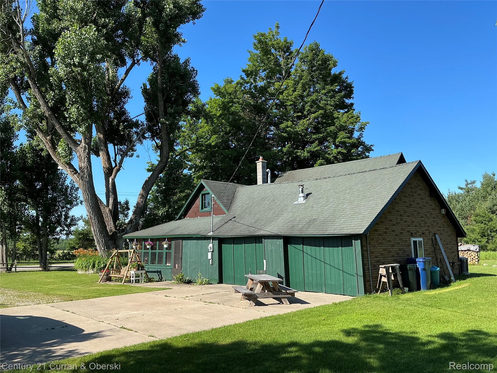 2048 County Road 612