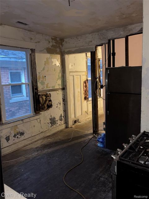 Tiny photo for 4046 Pingree Street, Detroit City, MI 48204 (MLS # 20261039599)